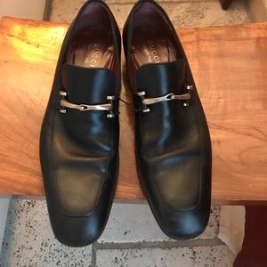 Men's Gucci loafers sz 9.5. Gently worn.