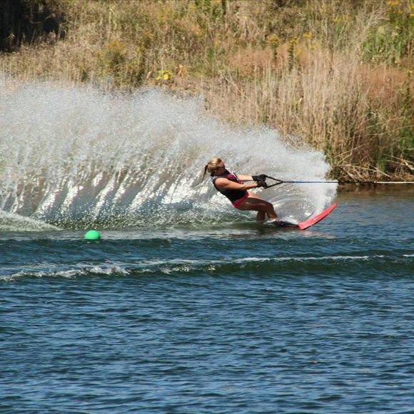 Meet your Posher, Mallin - Picture 2 of 3