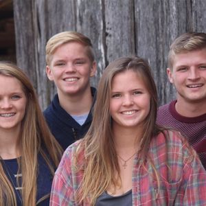 Meet your Posher, Nina