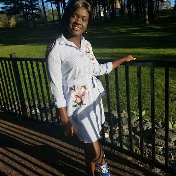 Meet your Posher, Divyna - Picture 1 of 1