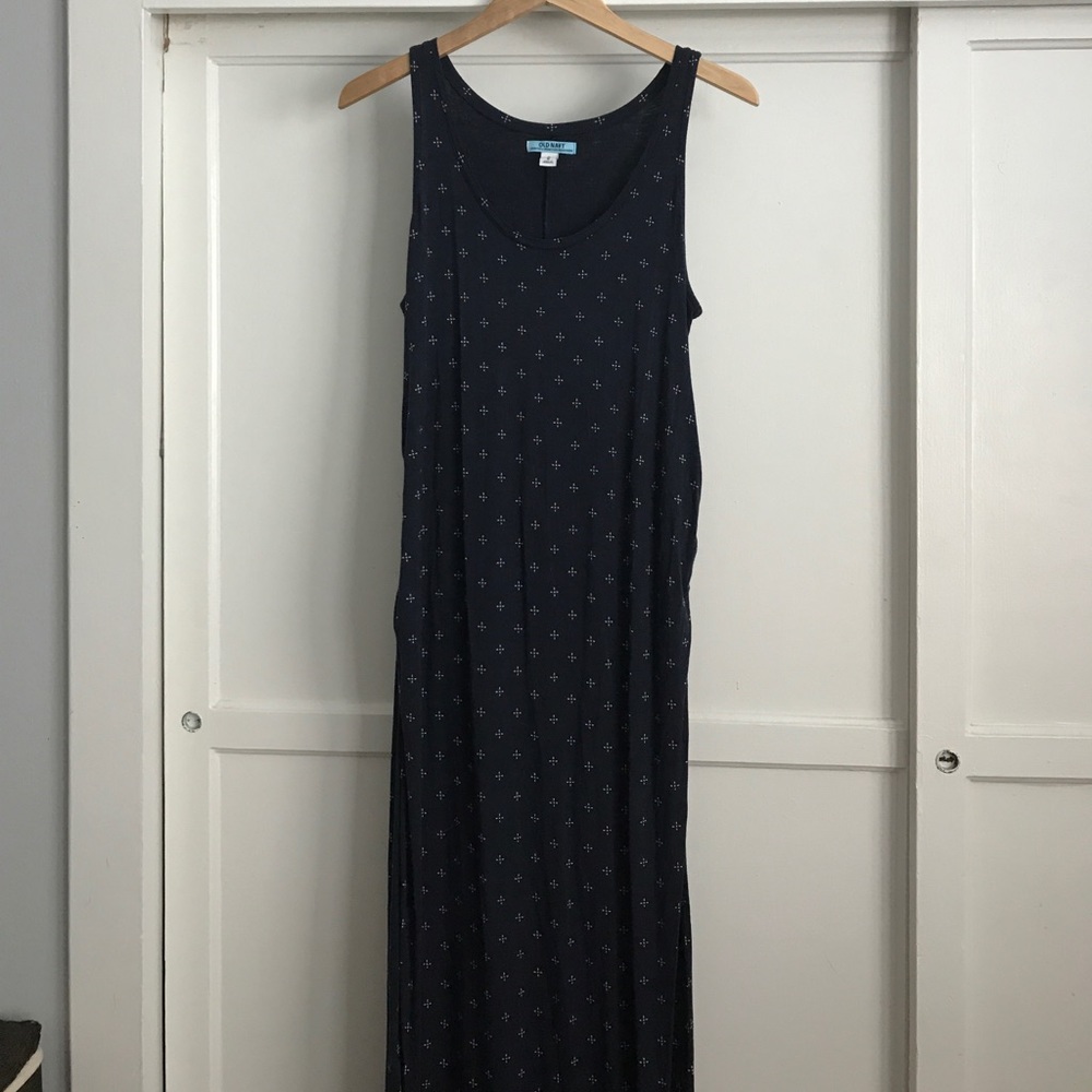 Old Navy maternity maxi dress