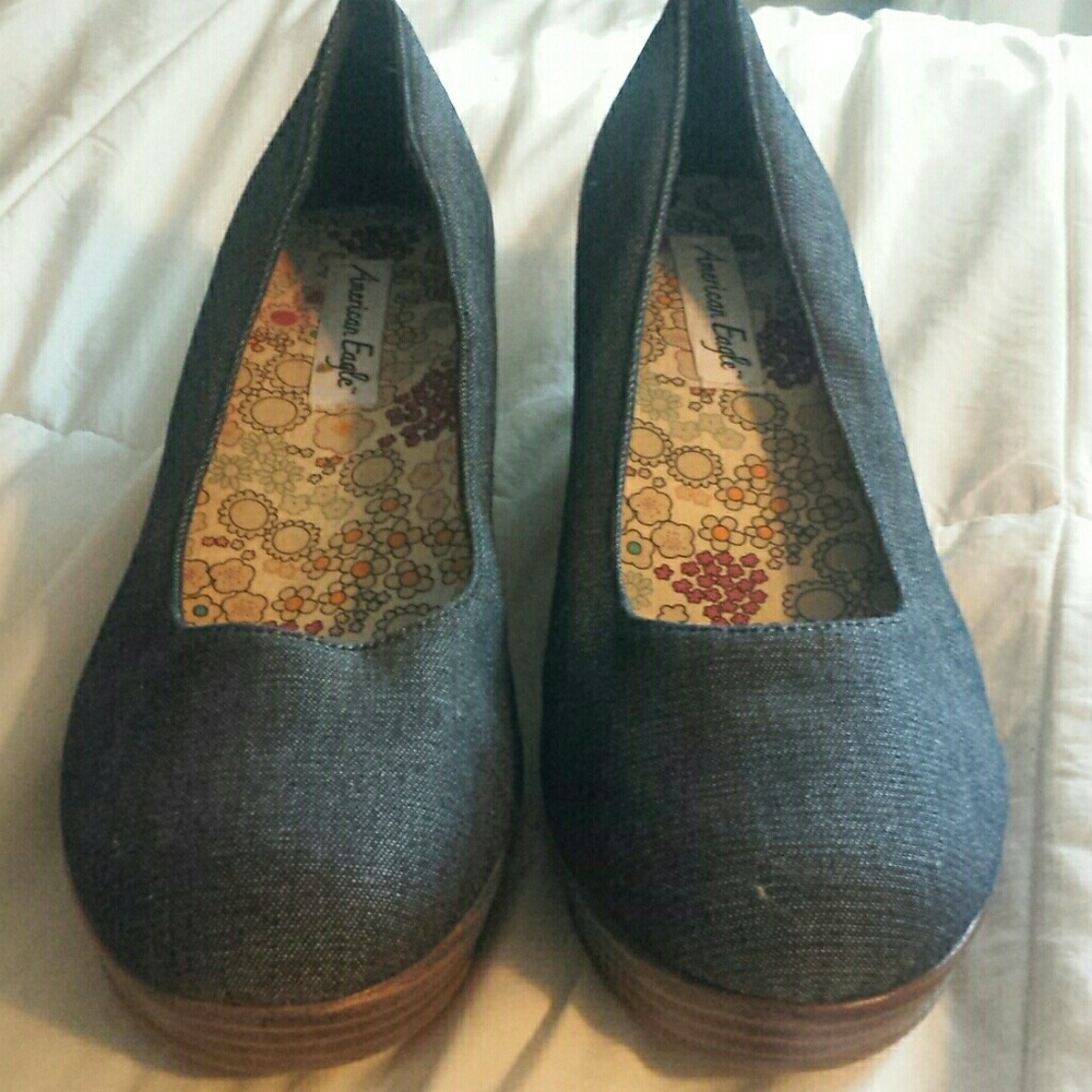 American Eagle Wedges