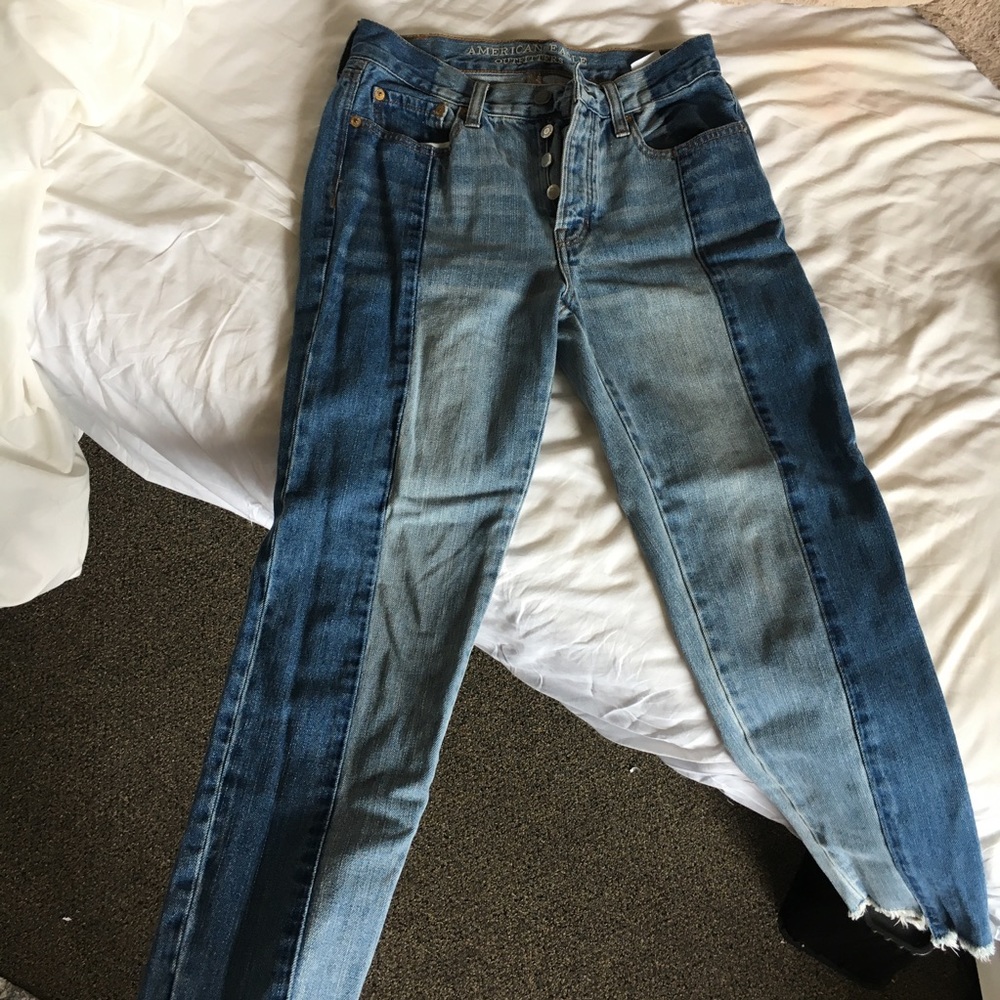 American Eagle Vintage High-Rise Jeans