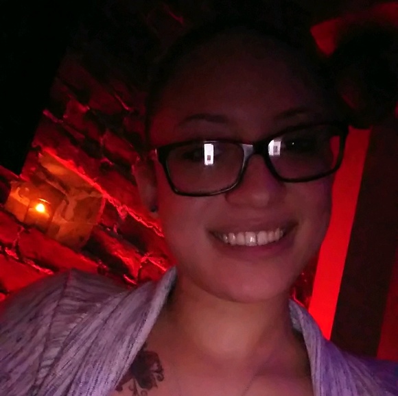 Meet your Posher, Stacey - Picture 1 of 1
