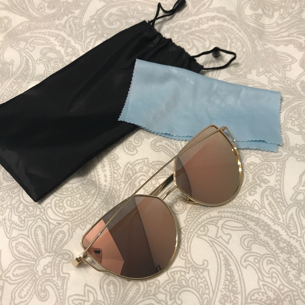 Gold & pink mirror cat-eyed sunglasses & pouch