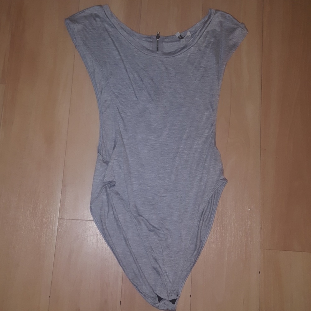 Drop arm bodysuit