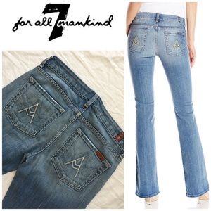 7FAM "A" Pocket Flare Leg Jeans 👖