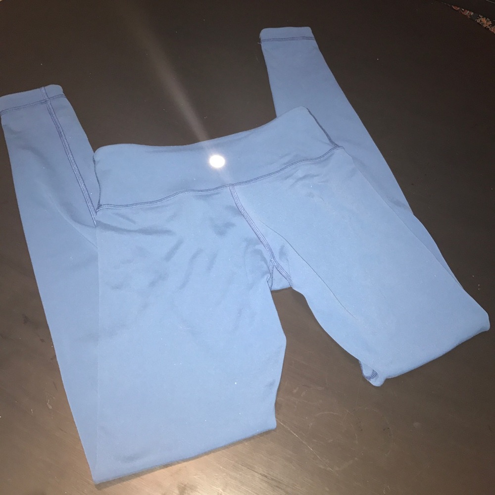 Reversible blue-black size 4 LuLu Wunder Under!!