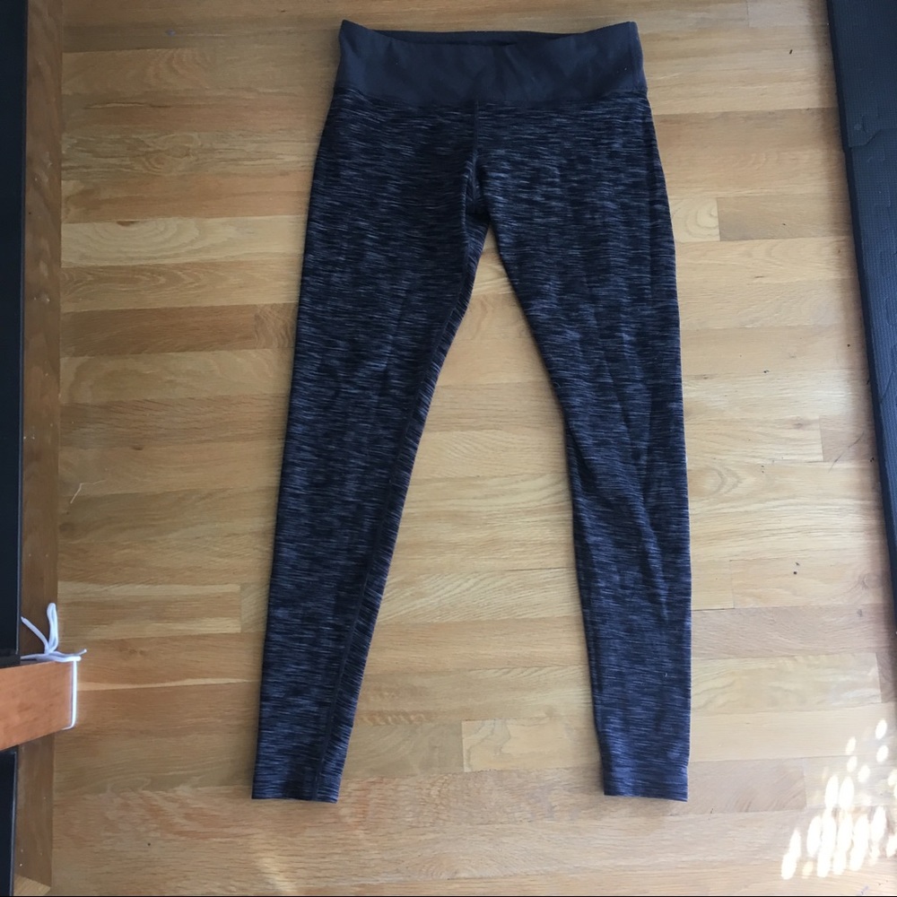 Lulu workout leggings
