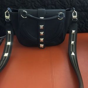Steve Madden cross bag