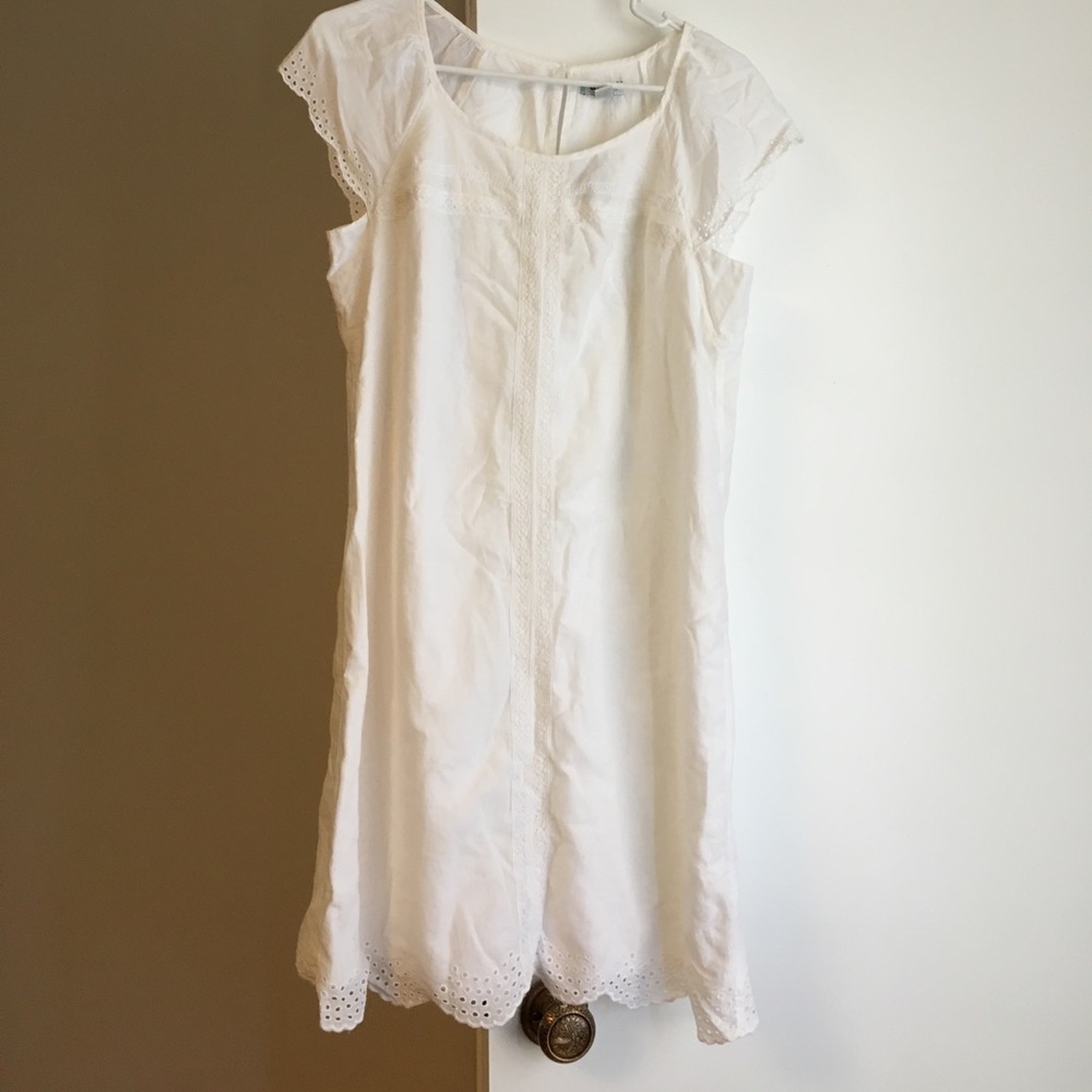 NWT white dress with lace detail