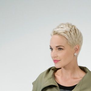 Meet your Posher, Lucy