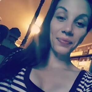 Meet your Posher, Daniella