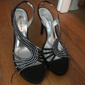 Black Strappy Elegant Heel perfect for prom/formal