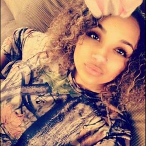 Meet your Posher, Rikia