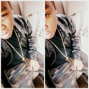 Meet your Posher, Royalt