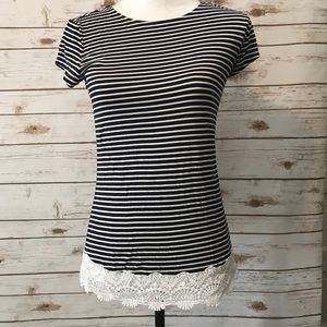 * Adorable black & white striped top. Size S.