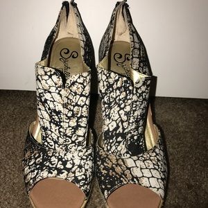 Seychelles snakeskin wedges worn once!