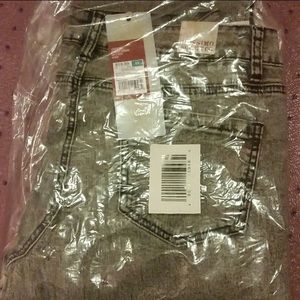 New with tag skinny jeans acid wash size 15