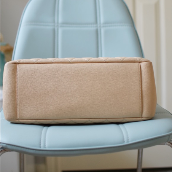 ‼️SOLD‼️ Chanel Grand Shopper Tote Bag Beige Nude - Picture 3 of 8