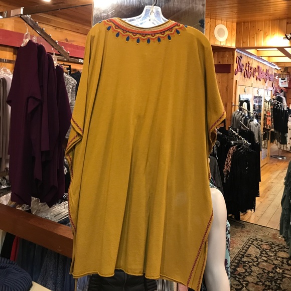 Jwla  Jess poncho - Picture 4 of 5