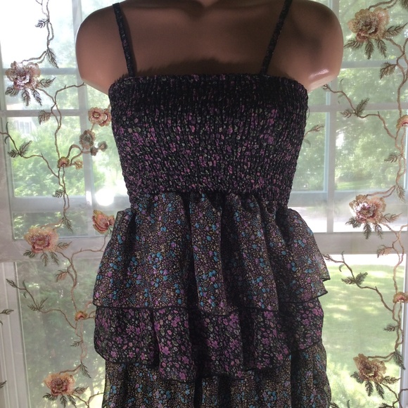 ✨Rachael & Chloe Ruffle Tank Top ~ New! - Picture 1 of 7