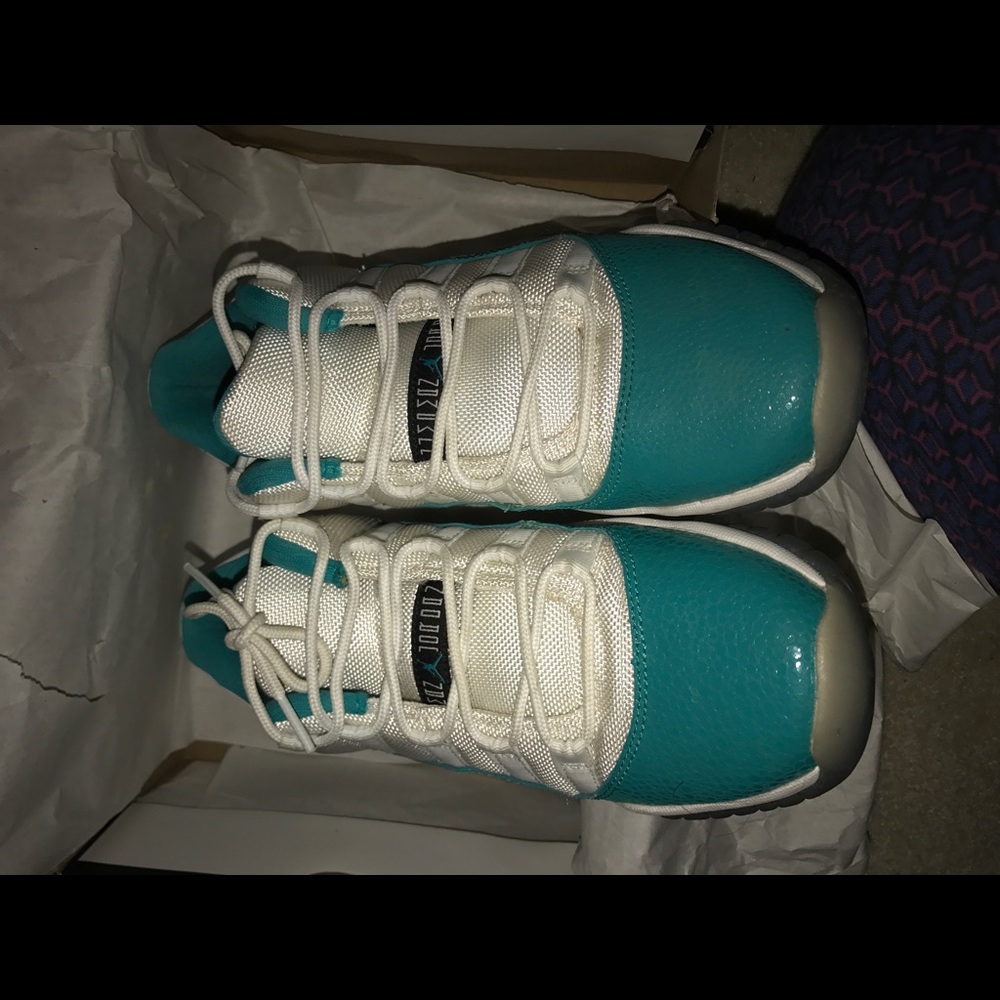 Jordan 11 lows
