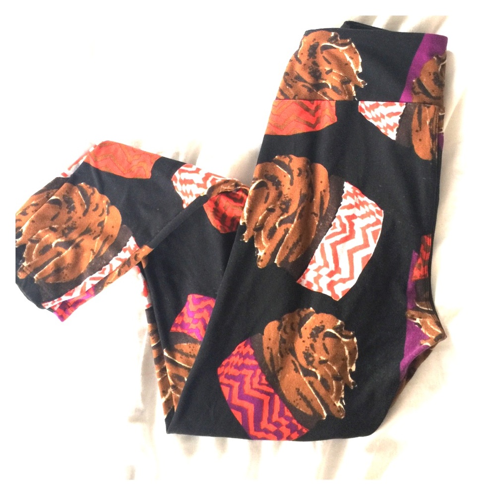 Lularoe OS cupcake leggings!