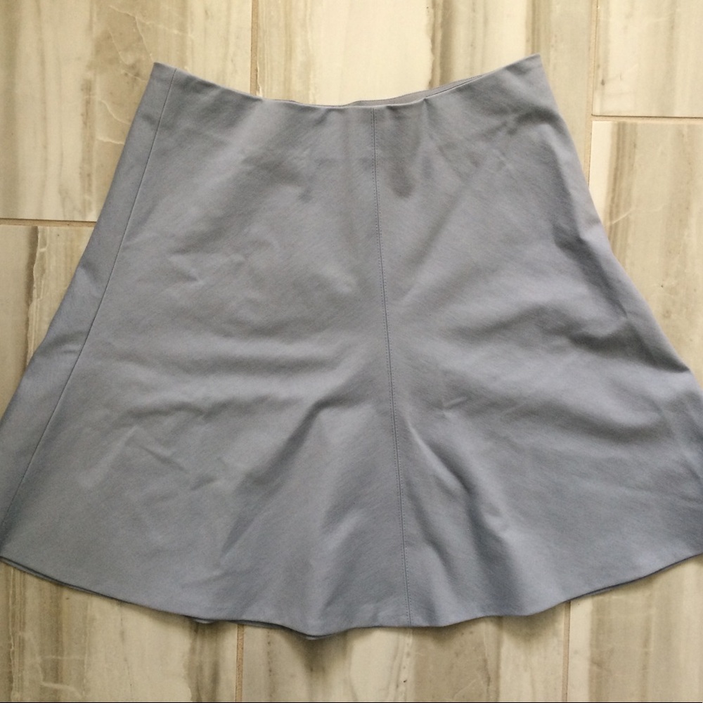 LOFT petite pull on flippy skirt