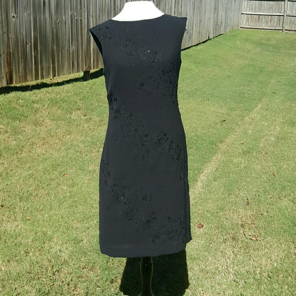 Evan-picone black dress