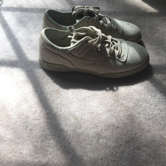 Fila low tops - Picture 1 of 4