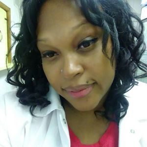 Meet your Posher, Simone