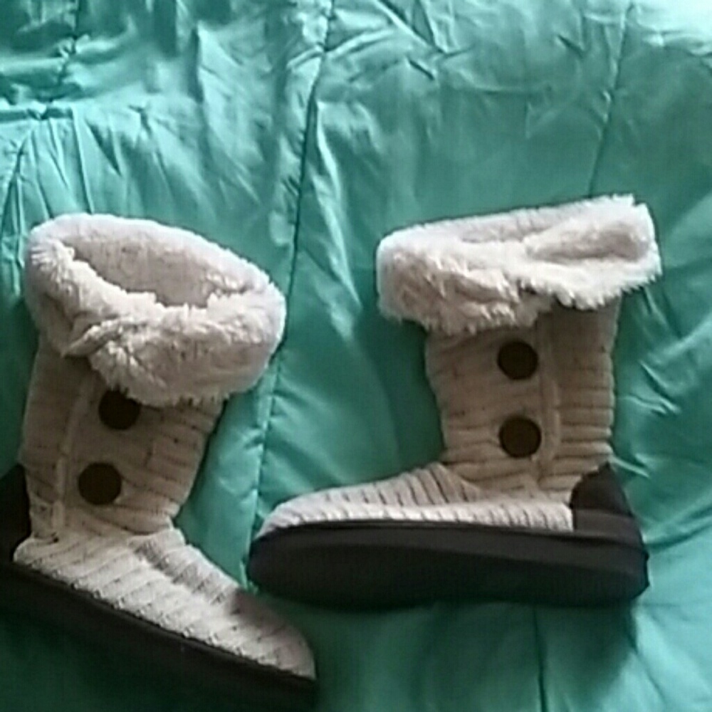 MUK LUKS Malena crochet knit sweater boot