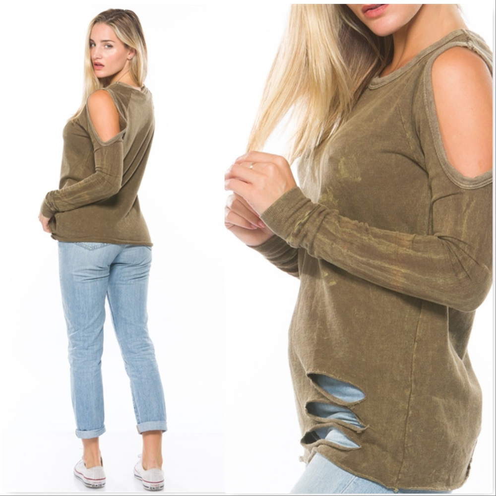 ❤LAST CHANCE❤ Distressed tie-dye TOP - Picture 2 of 4