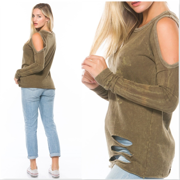 ❤LAST CHANCE❤ Distressed tie-dye TOP - Picture 2 of 4