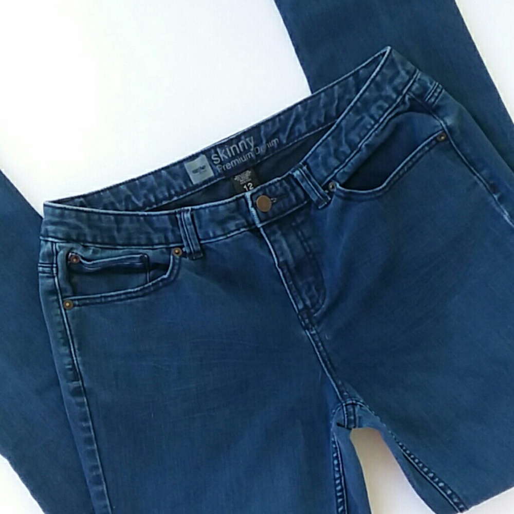 Women's size 12 Dark Wash Skinny Jeans