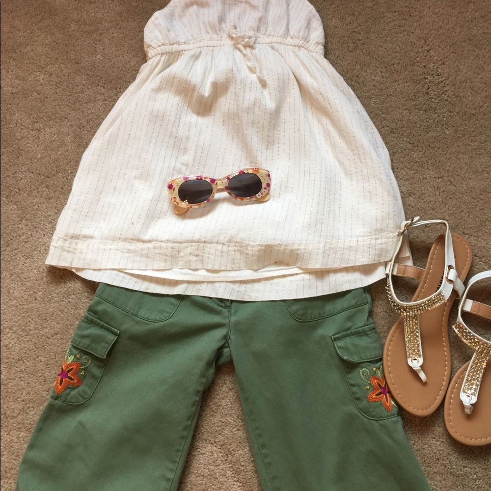 Gymboree girls embroidered cargo capris +GWP
