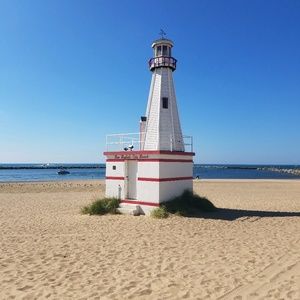 Meet your Posher, Alexus