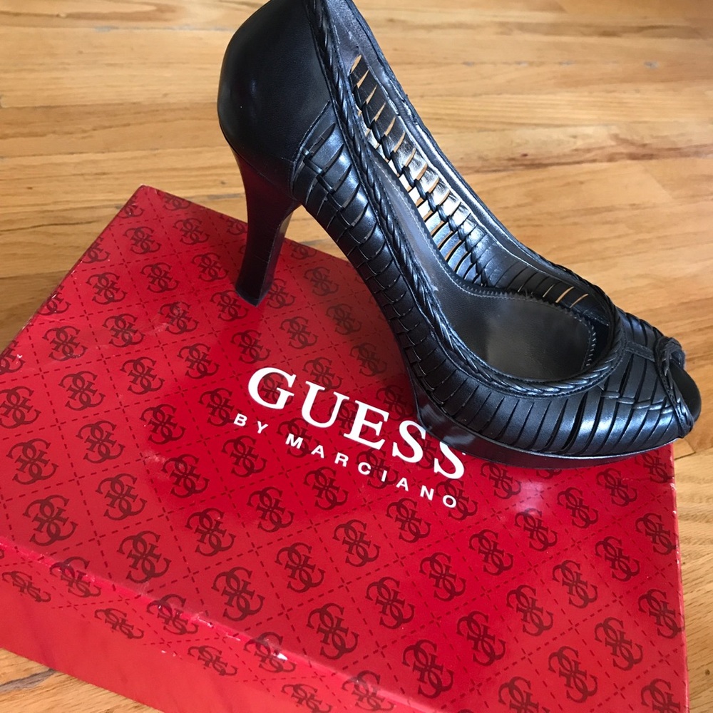 Guess by Marciano open toe heel size 9/12