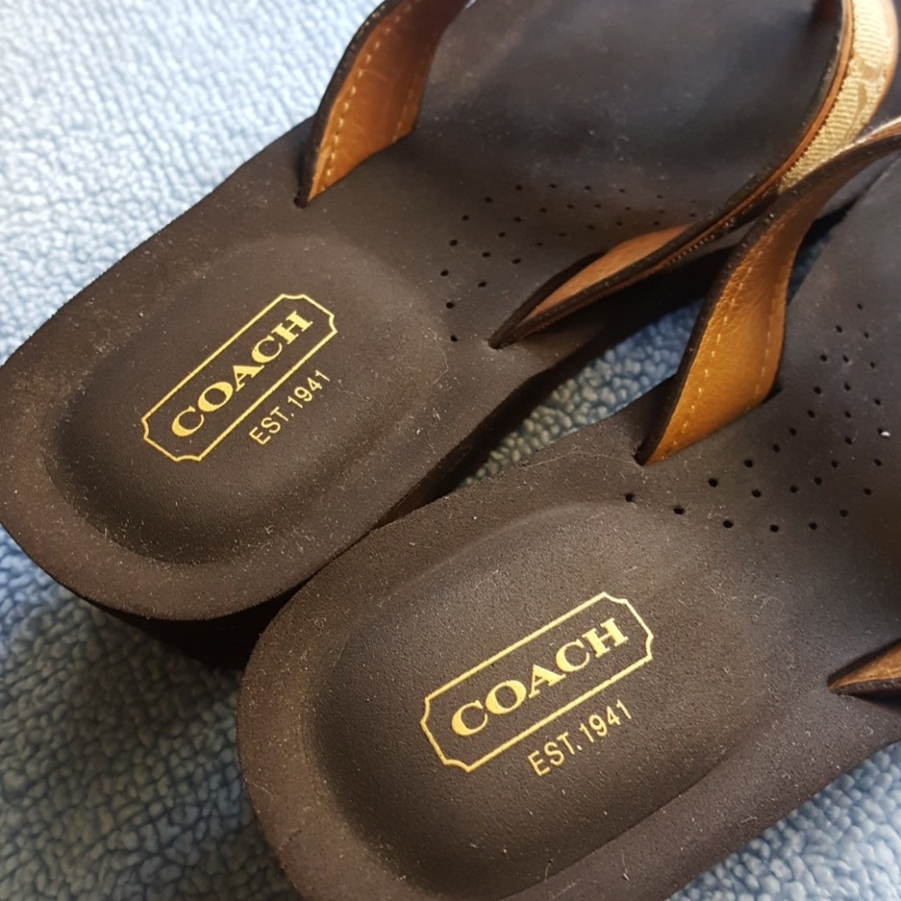 Sandal - Picture 3 of 4