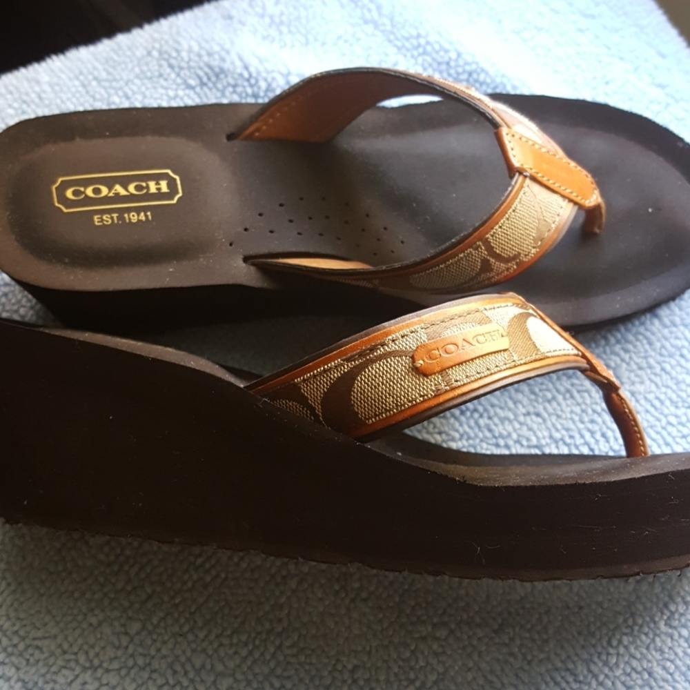 Sandal - Picture 4 of 4