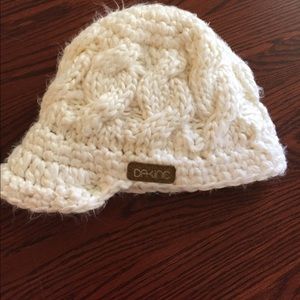 Dakine cable knit hat, NWOT, OS