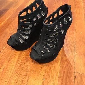 Dollhouse Platform Wedges