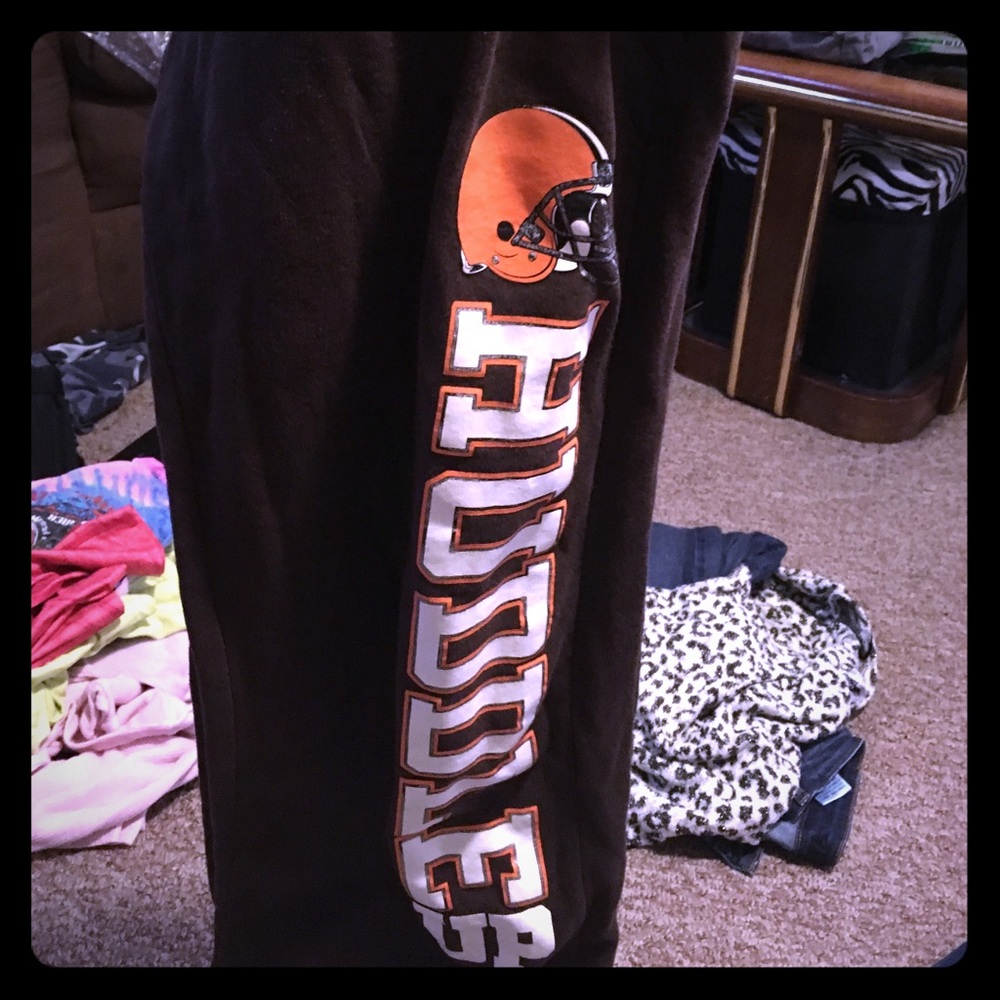 Boyfriend vs nfl browns sweats