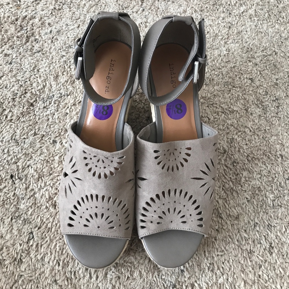Super cute, brand new, wedges