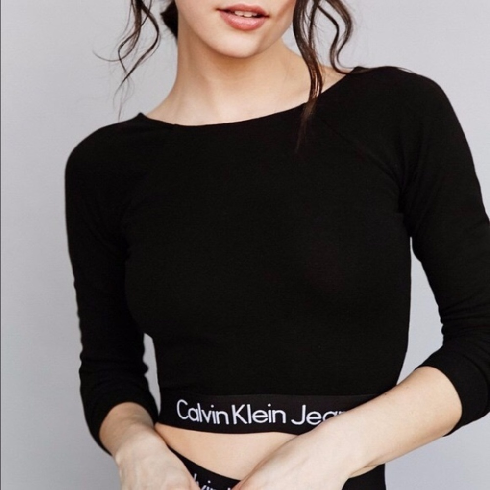 Calvin Klein Jeans Crop Black Top with logo