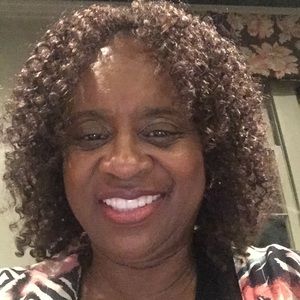 Meet your Posher, Beverly