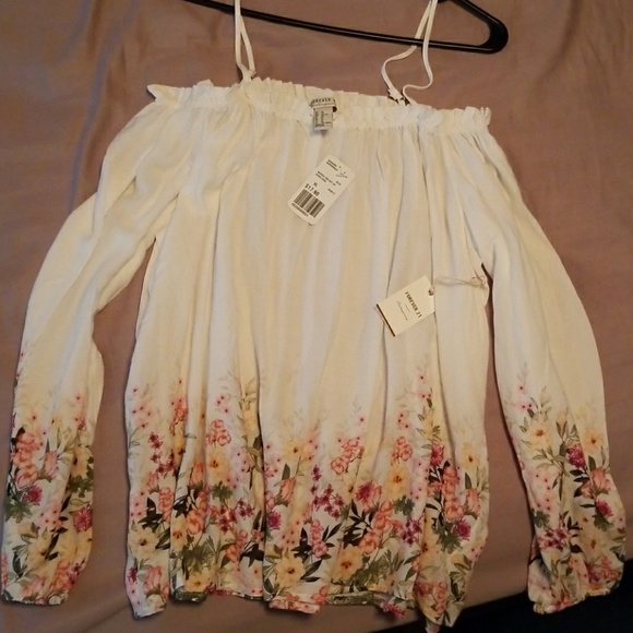 Forever 21 Tops - Limted time offer Top