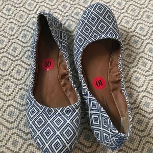 Lucky brand pattern flat