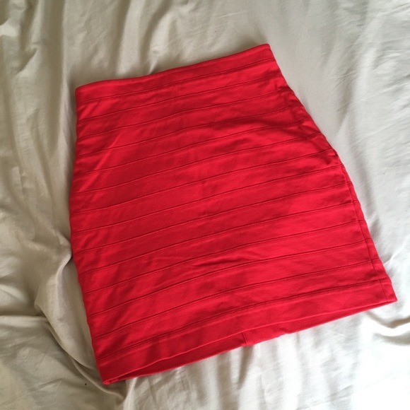 Express Red Mini Skirt - Picture 3 of 5